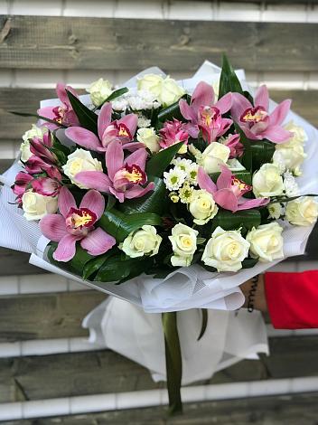 Букет цветов из: Розы и Хризантемы в Калачинске