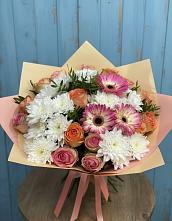 Букет цветов из:  Розы, Герберы и Хризантемы в Калачинске