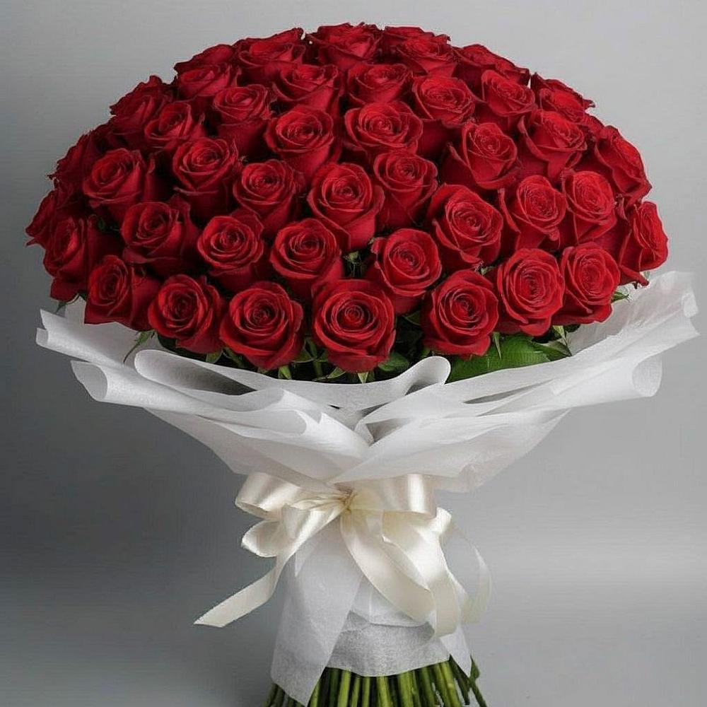 Букет 101 Красная роза Блэк Мэджик в Калачинске