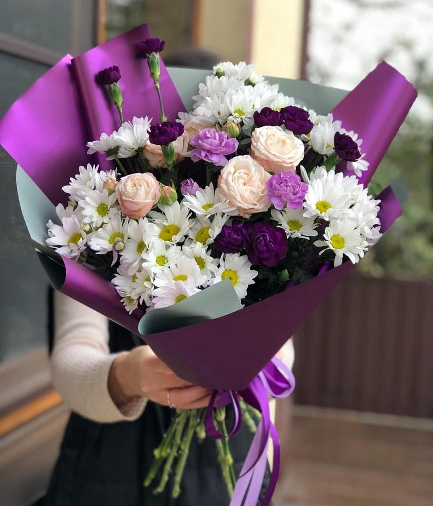 Букет цветов из: Хризантемы, Гвоздики и Розы в Калачинске