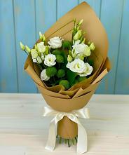 Букет цветов из:  Хризантемы и Лизиантусы #REPLACE_PRED# Калачинске