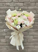 Букет цветов из:  Гвоздики, Розы, Лизиантусы и Хризантемы #REPLACE_PRED# Калачинске